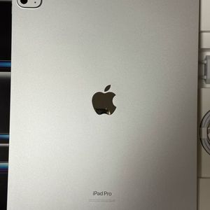 아이패드 프로M4 13인치 셀룰러(1TB) 미사용