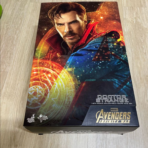 핫토이 닥터스트레인지 인워버전