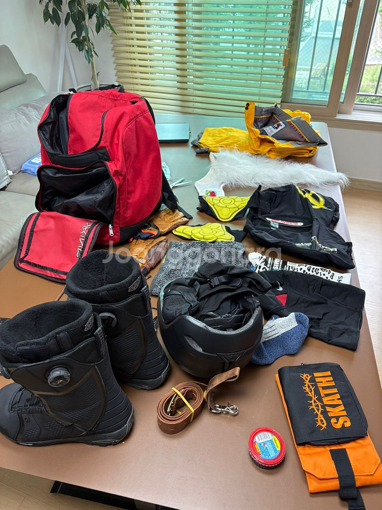 떨이판매) 스키, 보드 레저 용품 캐리어, 가방, 헬멧--0