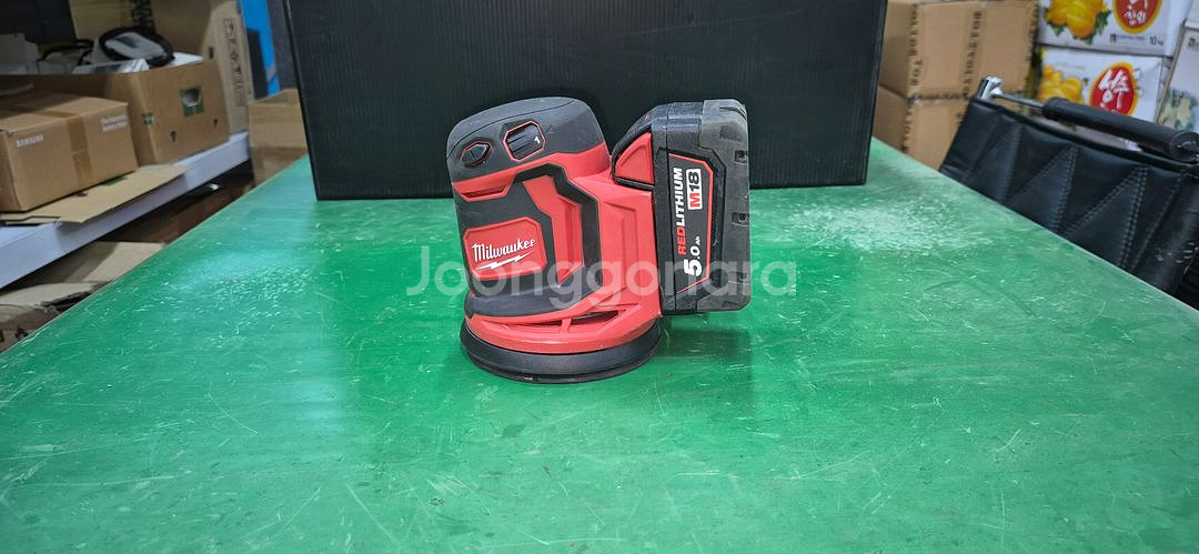 밀워키원형샌더M18 BOS125-125mm배터리포함--0