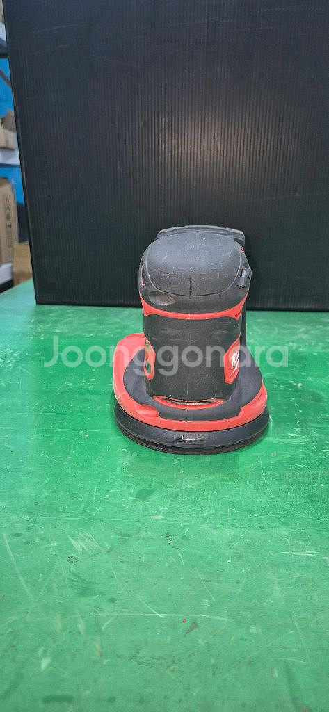 밀워키원형샌더M18 BOS125-125mm배터리포함--1