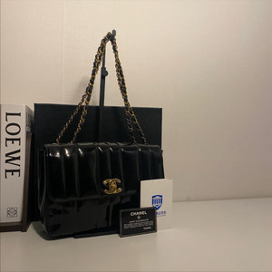 샤넬 마드모아젤 숄더백