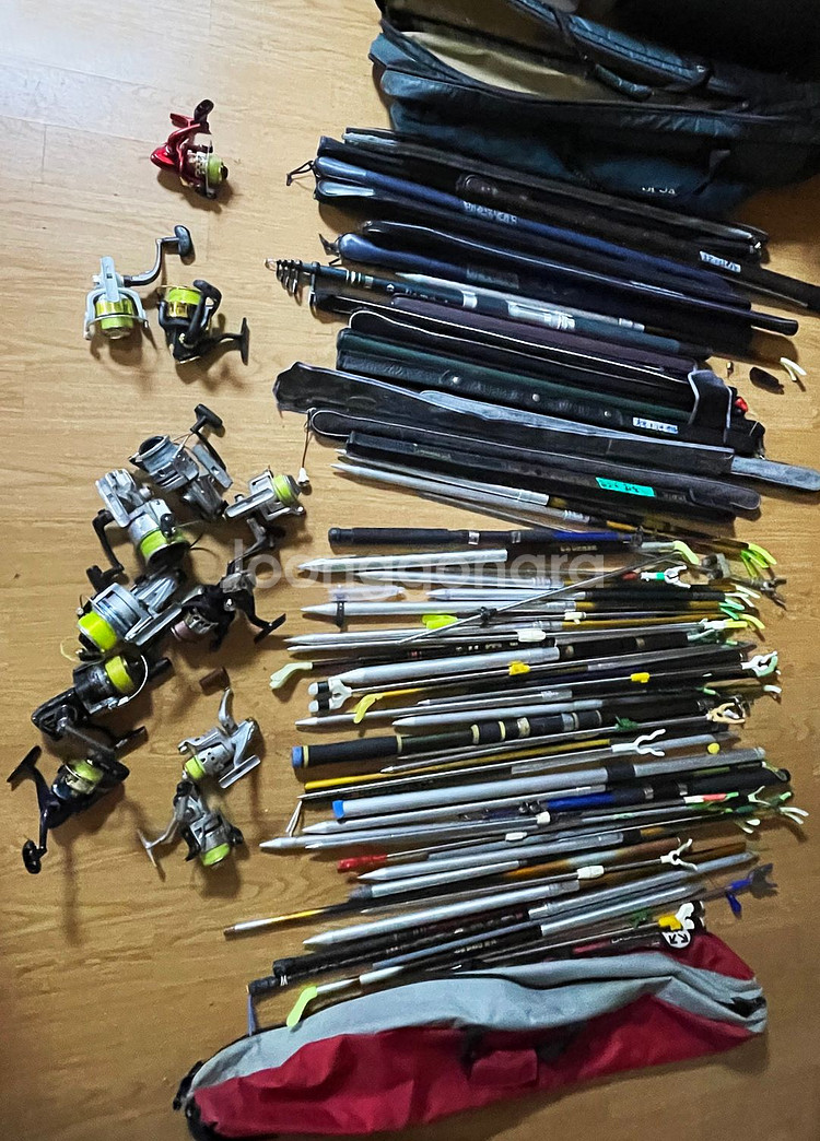 낚시장비 팝니다 전체적으로 사용감은 있습니다--0