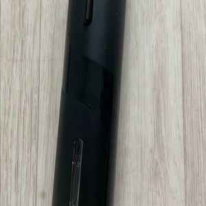 Unitec 전동 와인 오프너 건전지 네개 포함색상은