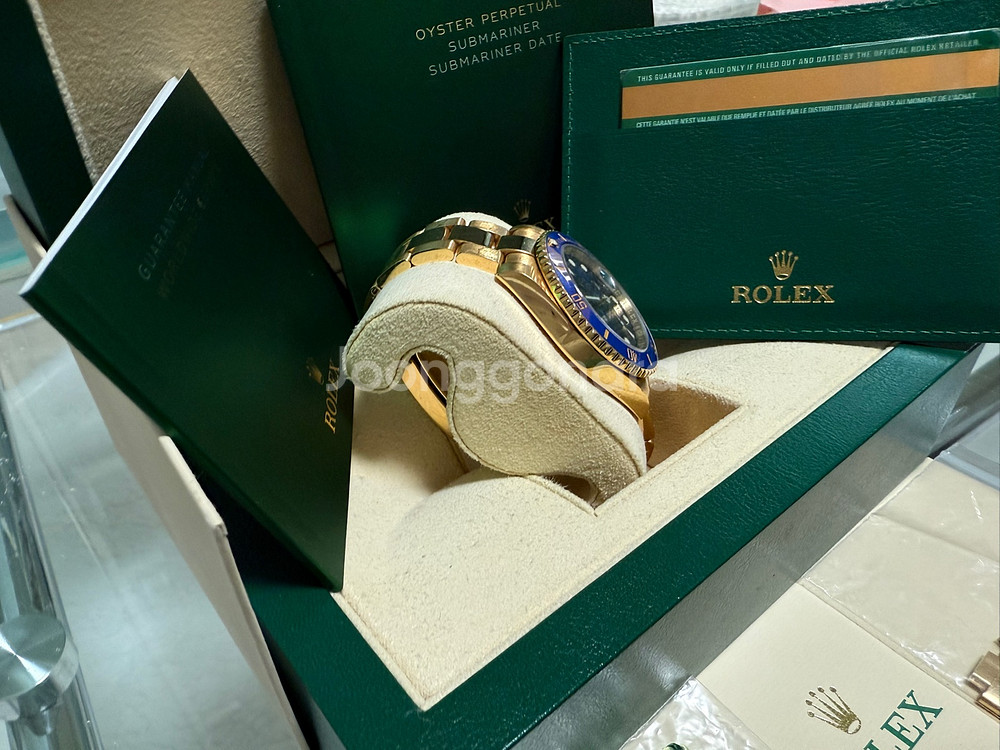 롤렉스 서브마리너 청판 금통 19년식 40MM 급매--0