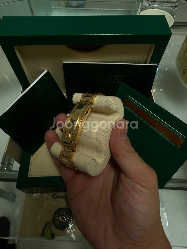 롤렉스 서브마리너 청판 금통 19년식 40MM 급매--2