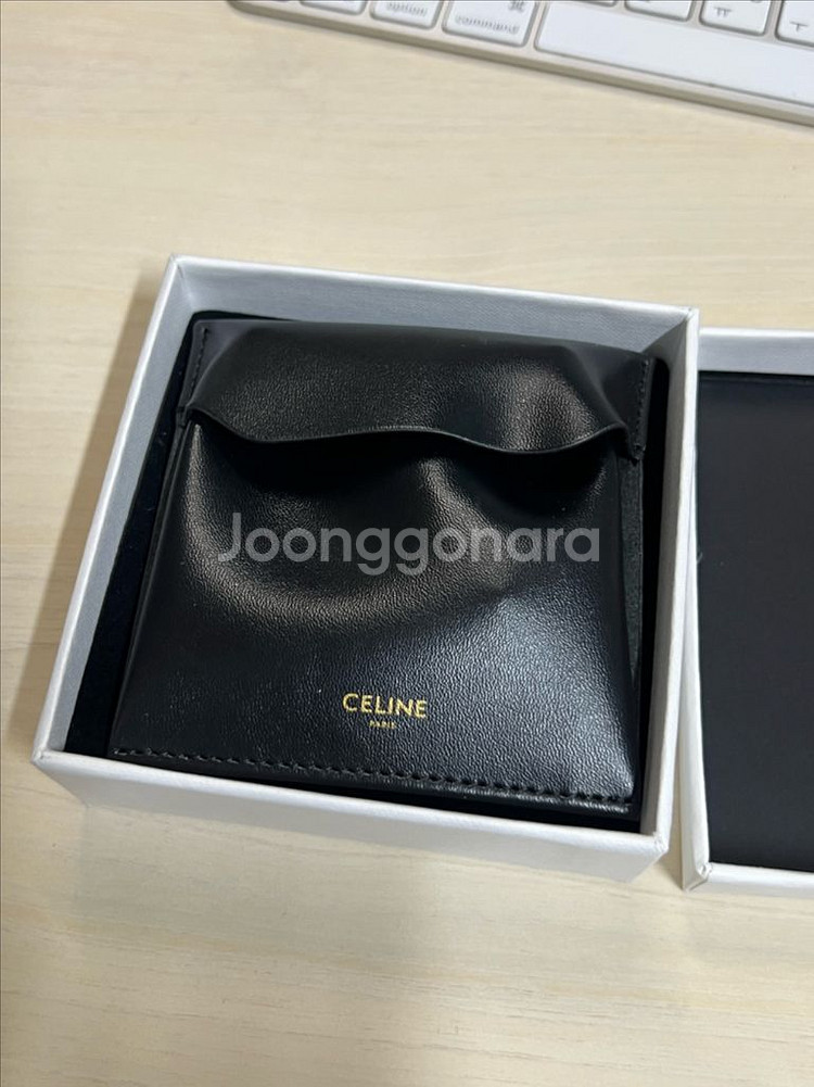 [단한번도착용안한새상품]셀린느 트리옹프 커프 팔찌--2