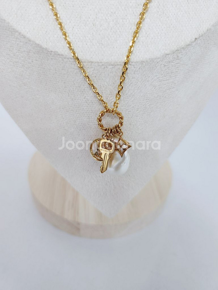 루이비통 LV로고 투게더 펜던트 골드 목걸이--5