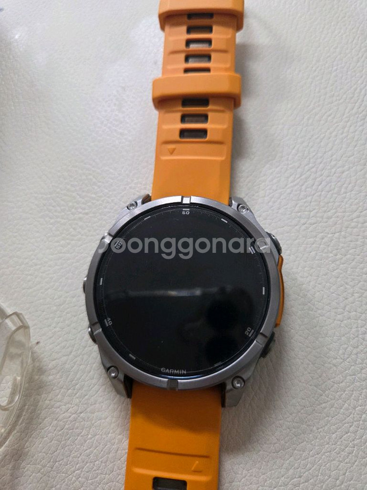 가민 피닉스8 아몰레드 47mm--1