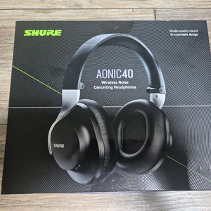 슈어 AONIC 40 무선 헤드폰
