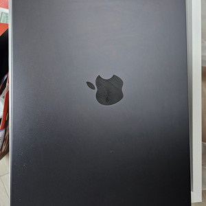mac pro m3 스페이스 블랙 팝니다.