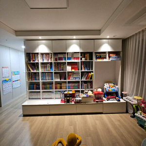 큰 책장