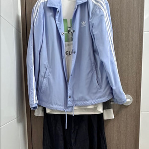 아디다스 여성 코치 자켓 M사이즈