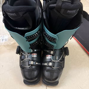 스키부츠 ATOMIC HAWX ultra xtd 11