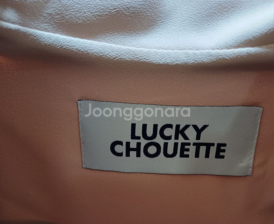 럭키슈에뜨 Lukcy chouette 블라우스--3