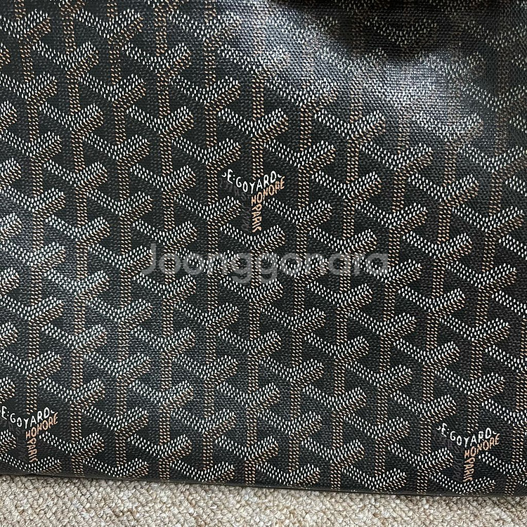 고야드 세나 클러치 mm 블랙--1