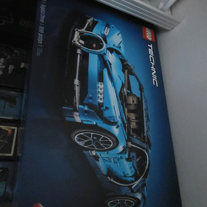 레고 42083 부가티 시론입니다.