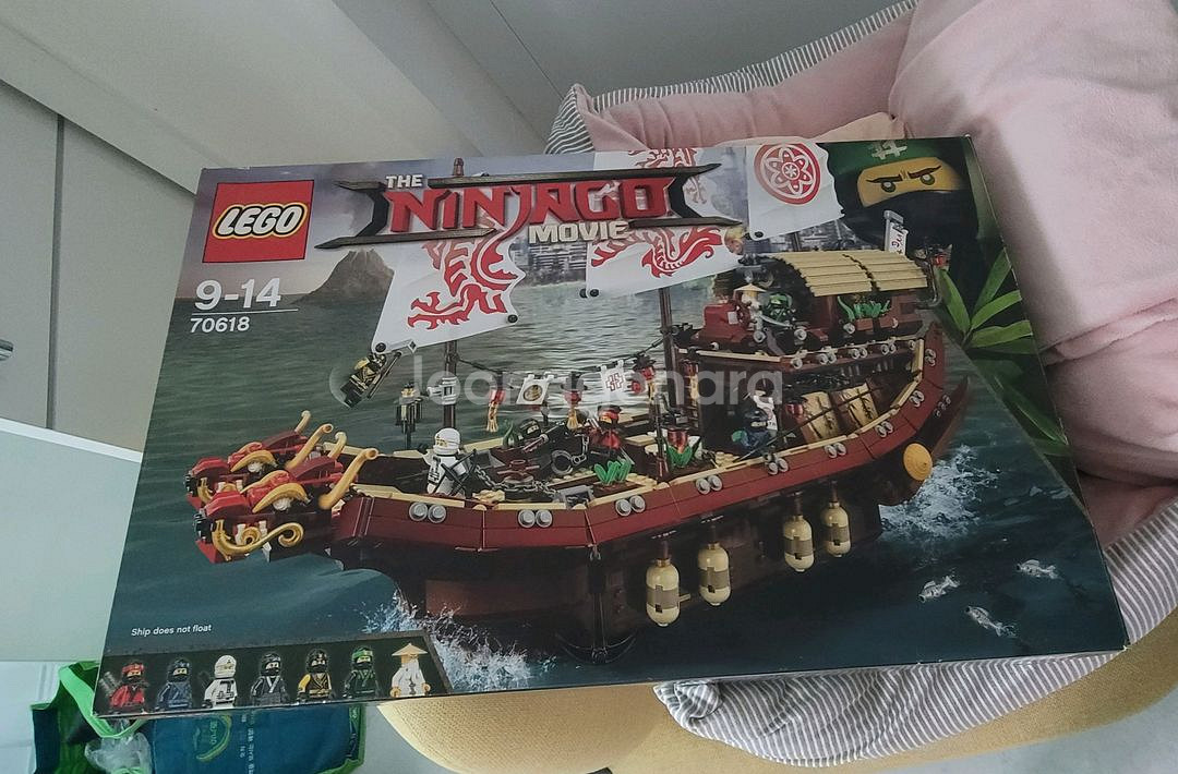 레고 70618 드래곤 전함입니다.--0