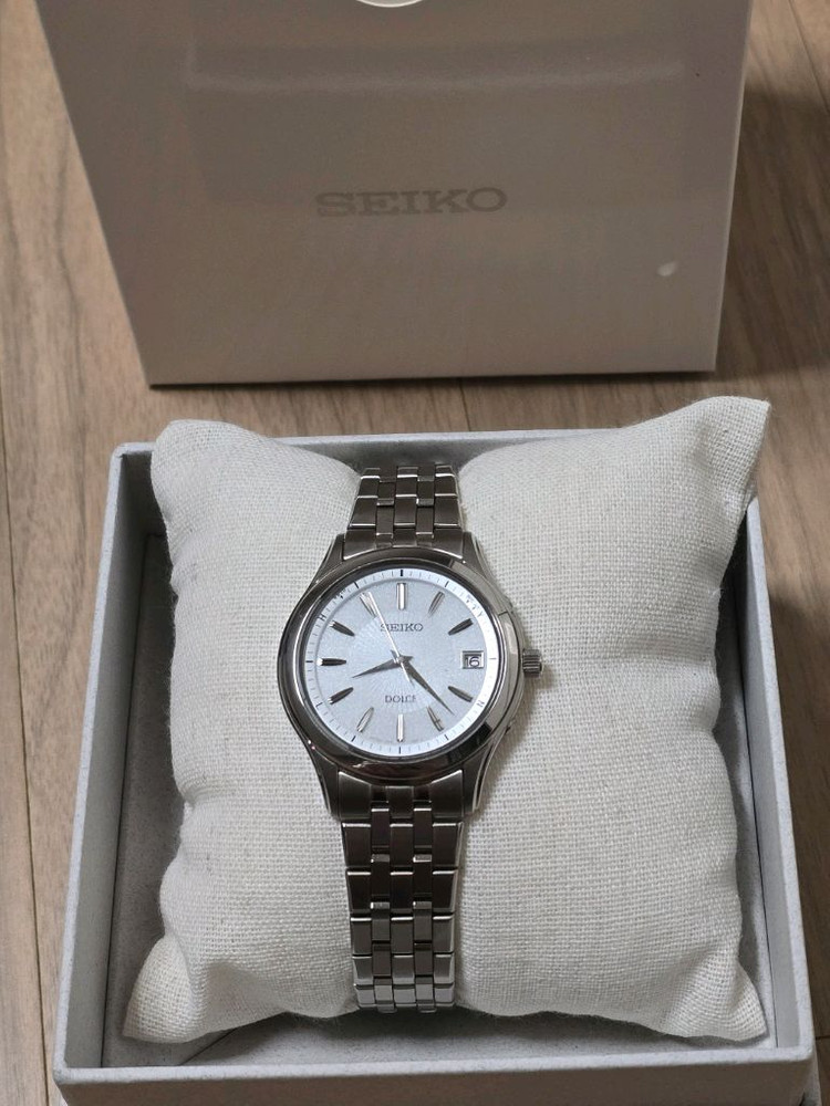 세이코 돌체 전파 솔라 시계 이미지