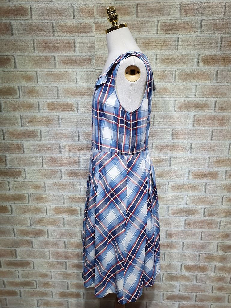 택부착 BCBG 정품 339,000 블루체크 원피스66--7