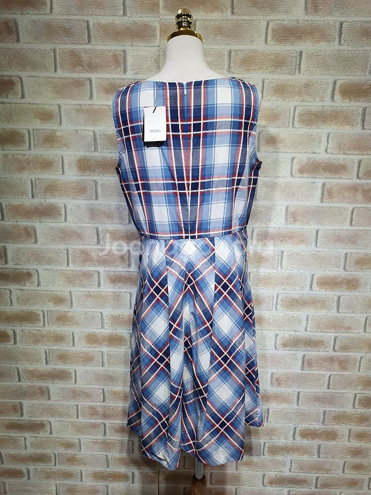 택부착 BCBG 정품 339,000 블루체크 원피스66--8