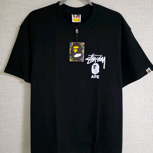베이프x스투시 반팔티 화이트, 블랙 2XL 팝니다.