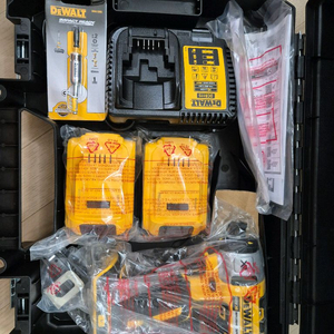 디월트 DCF887 임팩 드라이버 새상품