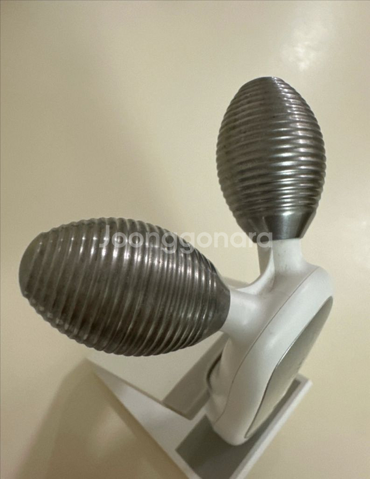 메디큐브 에이지알 더마ems샷--1