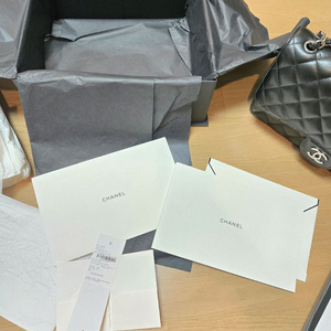 샤넬클래식라지 캐비어