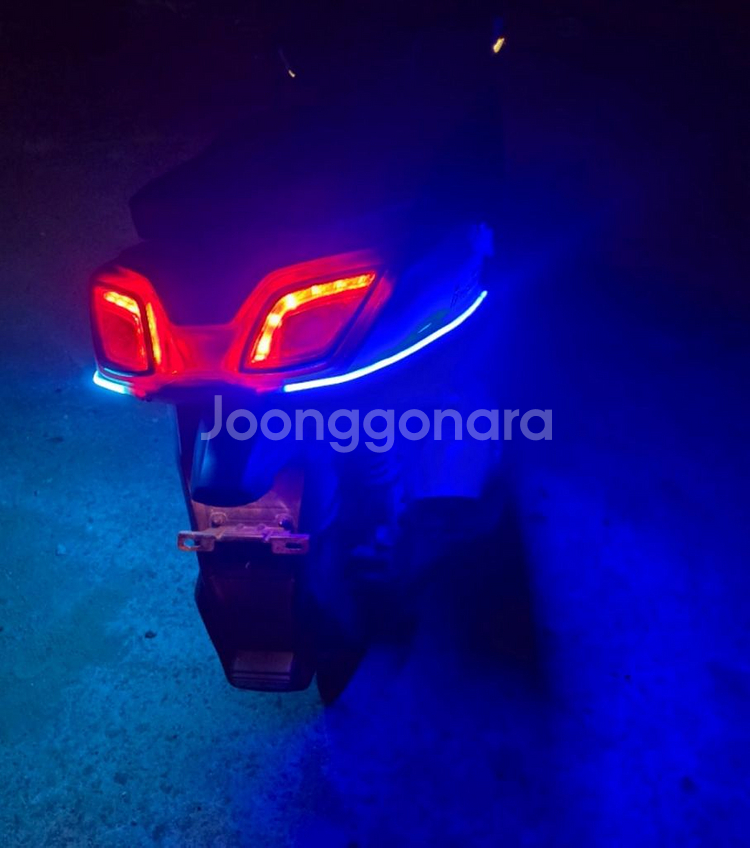 킴코 스쿠터 다운타운 125cc--2