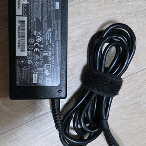 hp 노트북 충전기 팝니다.(19.5v 3.33a)