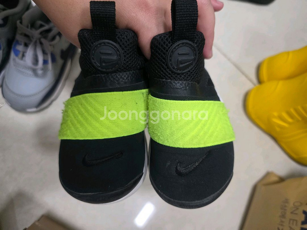 유아신발 130 사이즈 팝니다--1