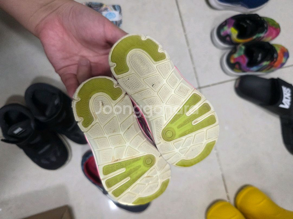 유아신발 140사이즈팝니다--2