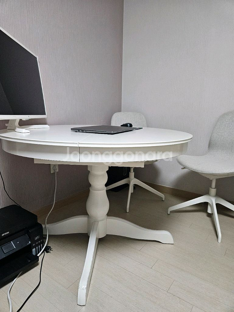 이케아 잉아토르프 원형테이블--0