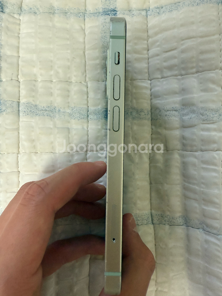 아이폰 12mini 그린 64gb 판매합니다.(뒷면깨짐--2