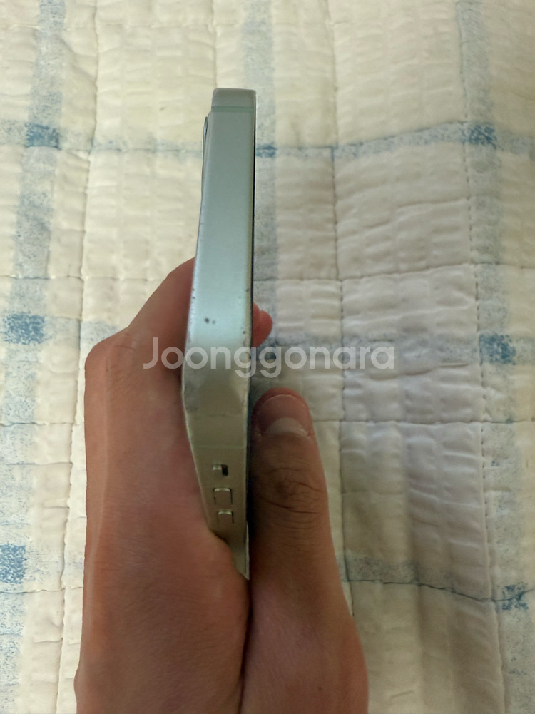 아이폰 12mini 그린 64gb 판매합니다.(뒷면깨짐--3
