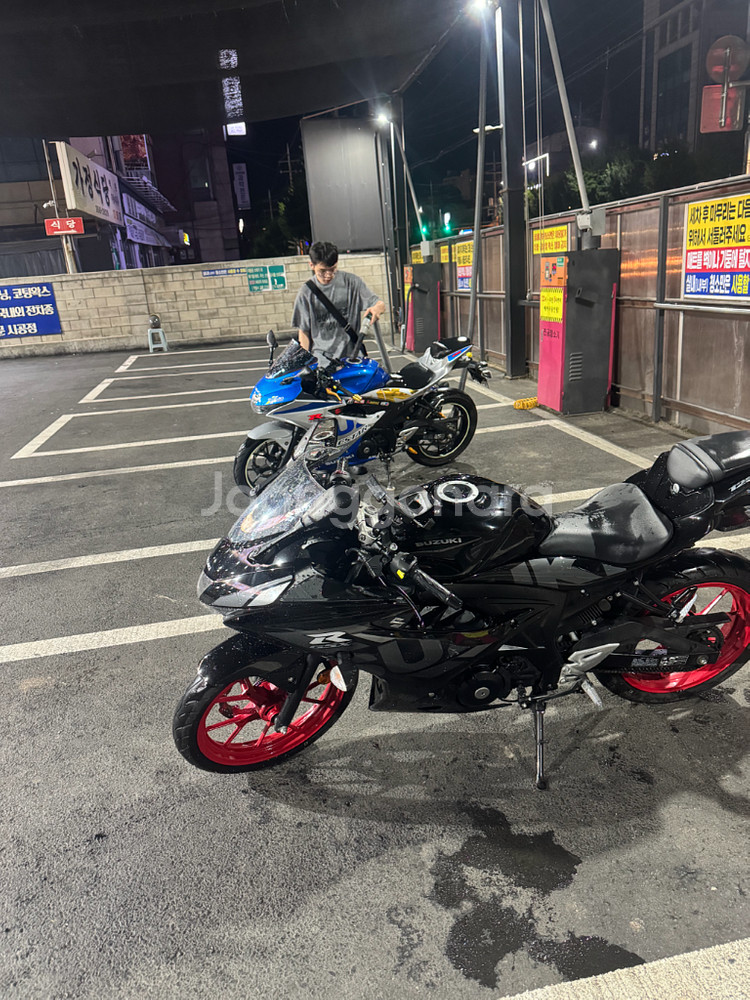 스즈키 gsxr-125 21년식--3