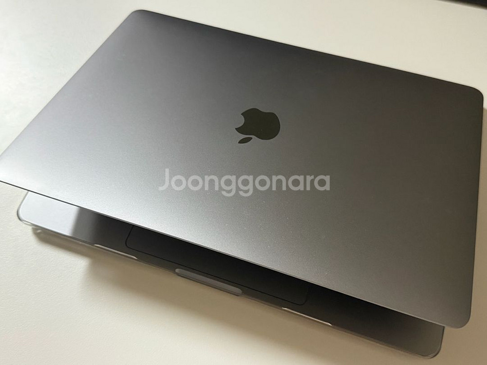 맥북 프로 13인치 M1 256GB (스페이스 그레이)--6