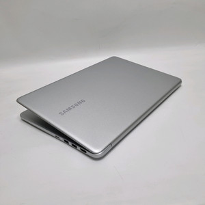 J삼성 중고 노트북 15인치/980g/인텔코어/FHD