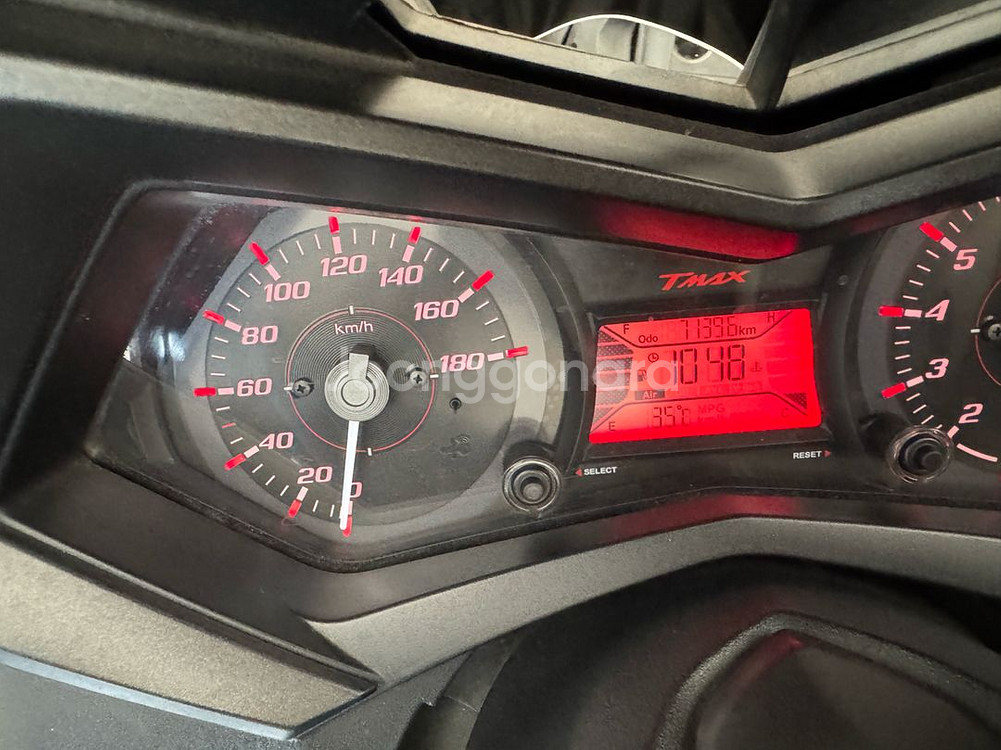 2015년식 야마하 티맥스 530 (71,396km)--9