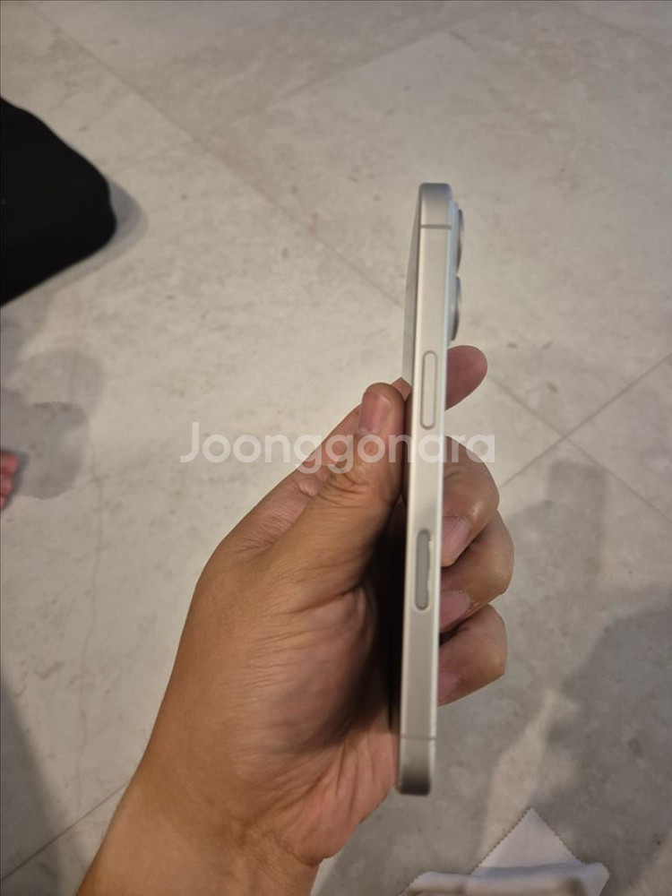 아이폰16 일반 화이트 256GB 애케플--3