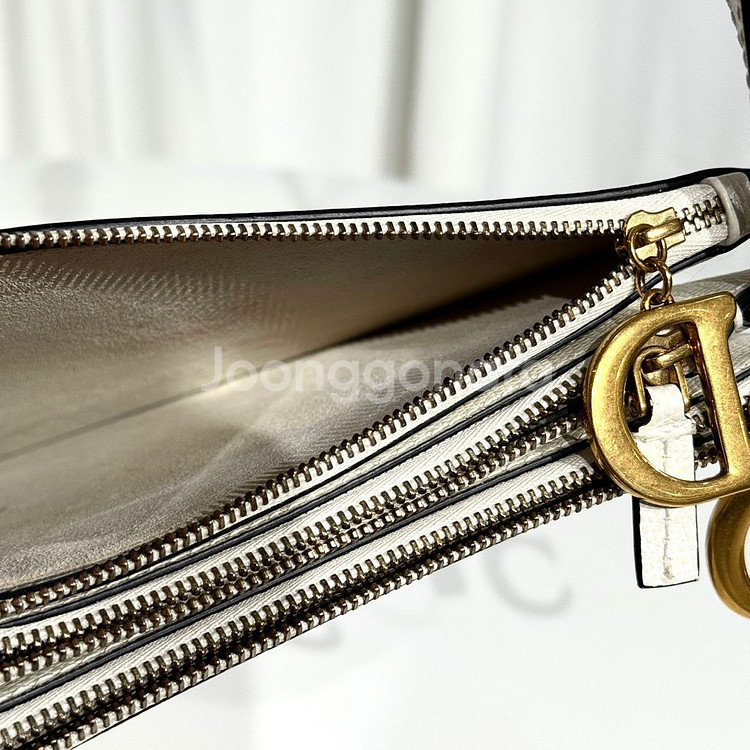 [정품]디올 3단 새들 트리오 크로스백 화이트--8