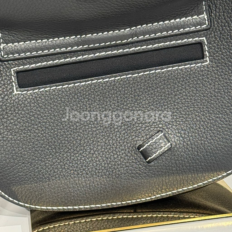 [새상품급,풀구성]디올 갤럽 슬링백 그레인스킨 크로스백--6