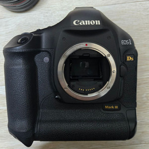 캐논 EOS-1Ds Mark III 디지털 카메라
