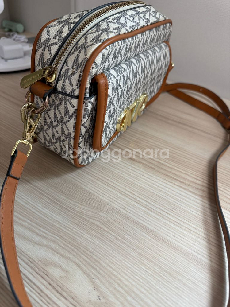 Michael Kors 미니 크로스백 (A급) / 단--6