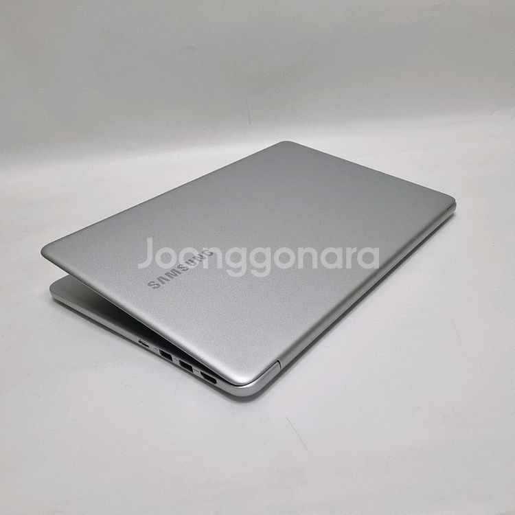 삼성노트북 15인치/980g/인텔코어/FHD/SSD--1