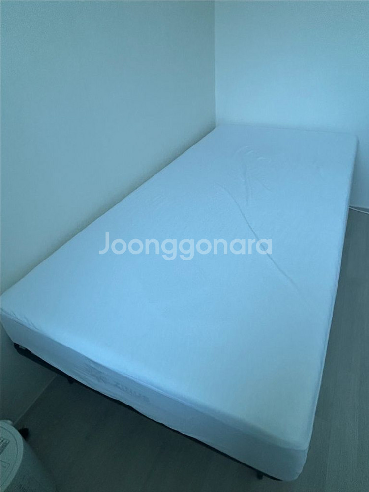 지누스 20cm 메모리폼 싱글매트리스 + 접이식 프레임--1