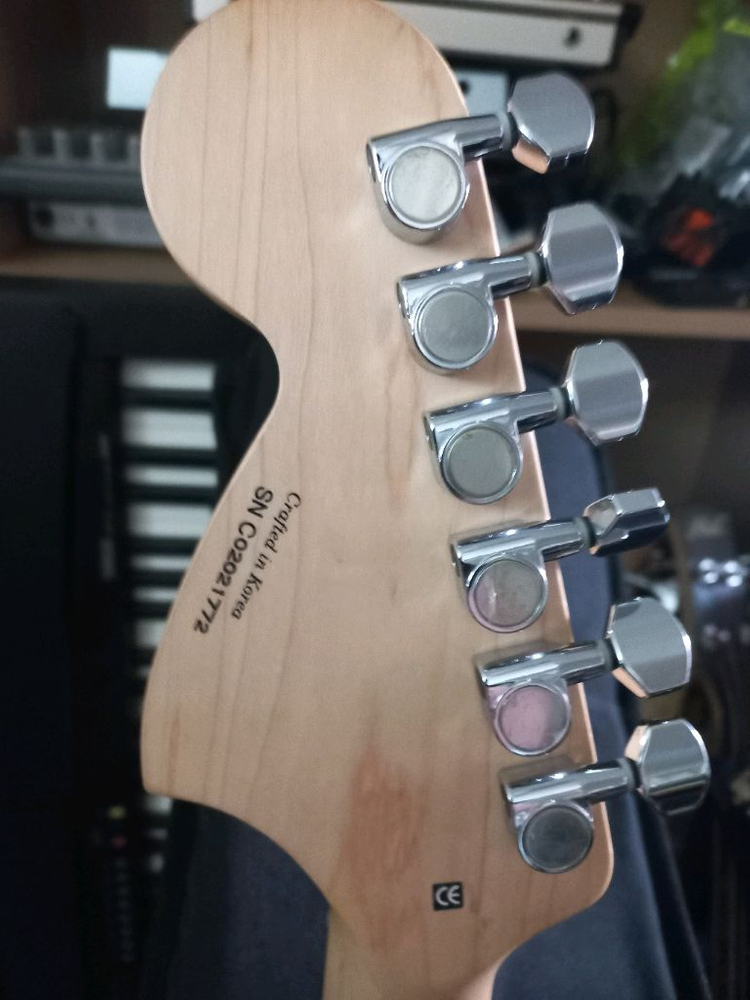 스콰이어 펜더 스텐다드 일렉기타 이미지