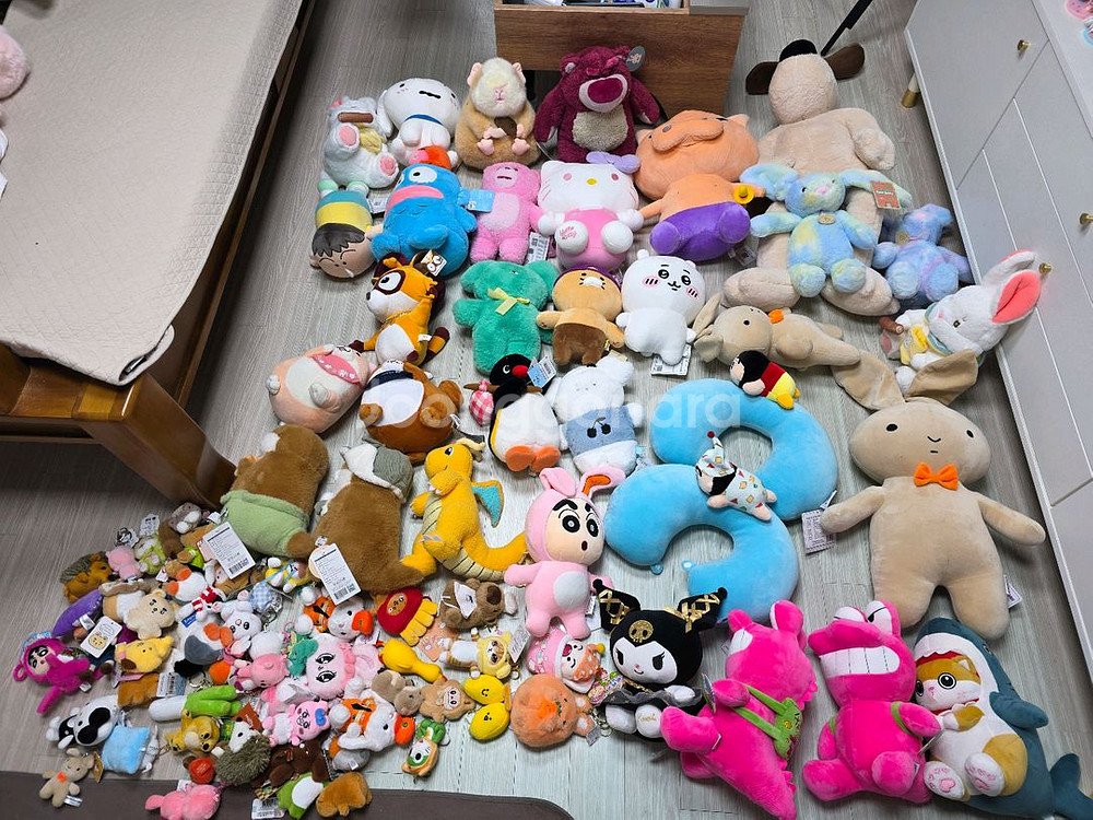 새상품 인형 일괄판매 (대형3개,중형30개,소형50개)--0