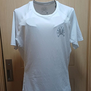 Volante 볼란테 화이트 반팔 티셔츠 3 size